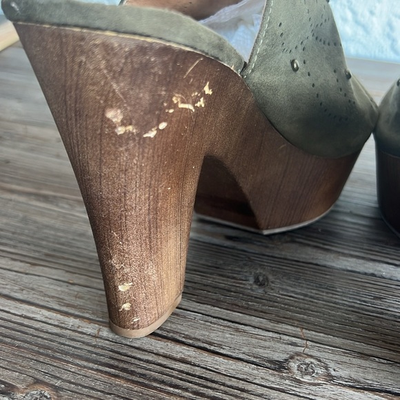 Women Heels R Report Size 8.5 - Picture 8 of 12